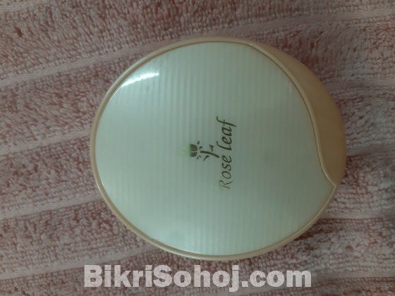 Rose leaf face powder